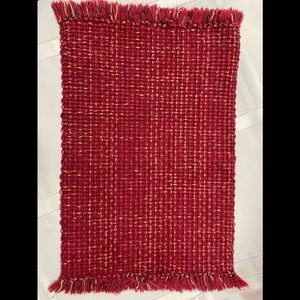Four 19”x 12” Vintage Woven Placemats